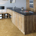 Пробковый пол Corkstyle Chevron Gold (click) 10 мм  по цене 13&nbsp;181 ₽